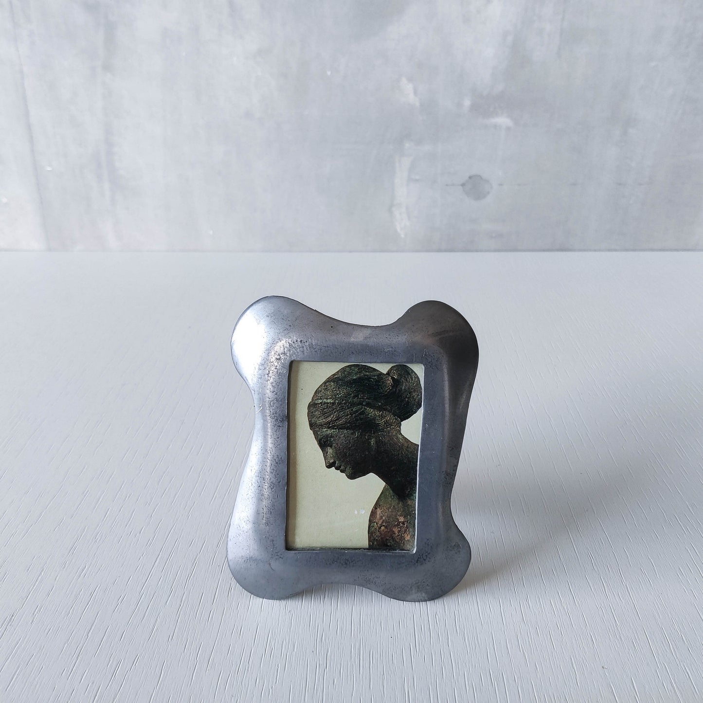 Vintage 1990s wavy pewter chunky organic modernist form picture photo frame