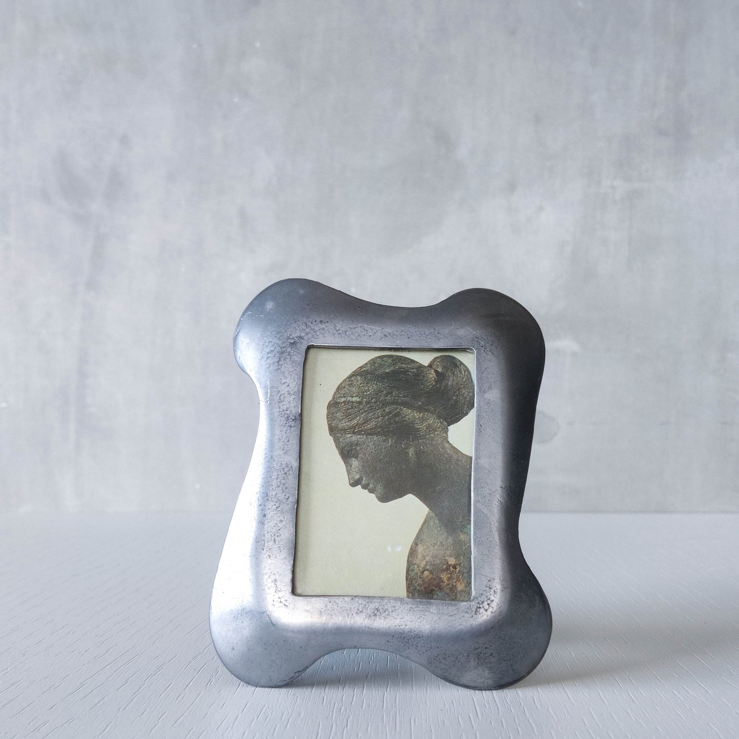 Vintage 1990s wavy pewter chunky organic modernist form picture photo frame