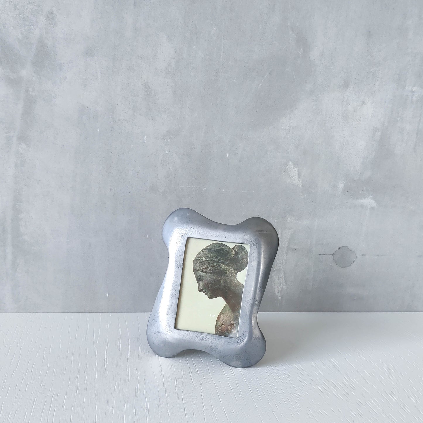 Vintage 1990s wavy pewter chunky organic modernist form picture photo frame