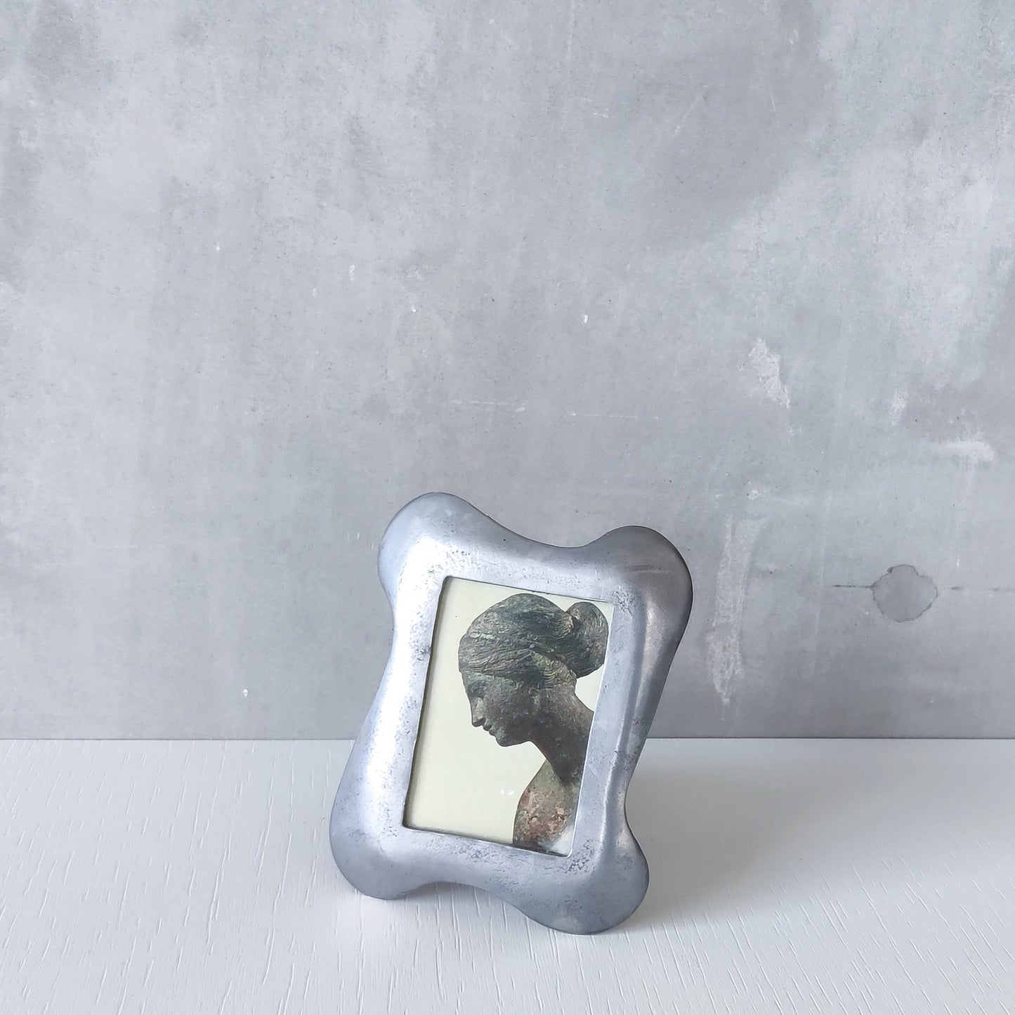 Vintage 1990s wavy pewter chunky organic modernist form picture photo frame