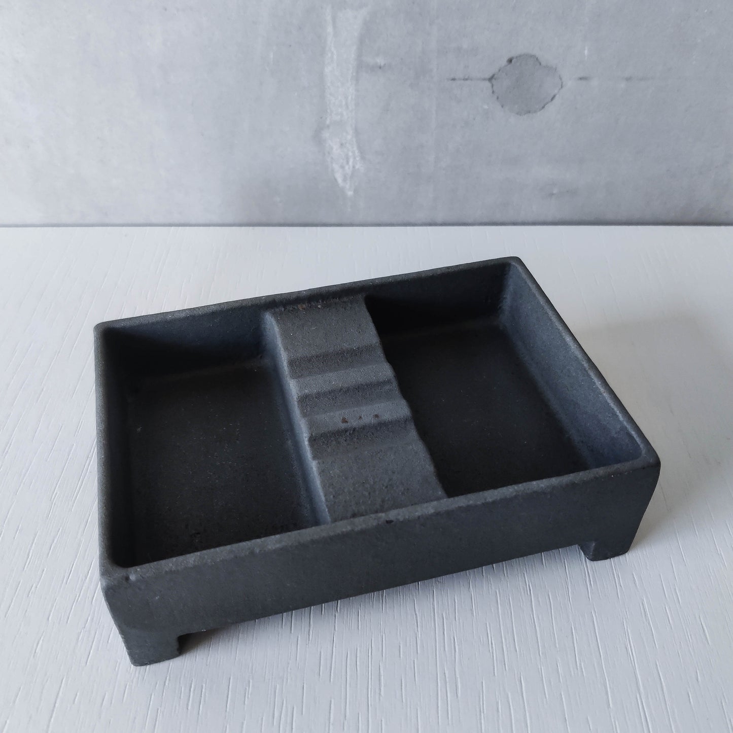 Robert Welch vintage modernist cast iron ashtray warm grey