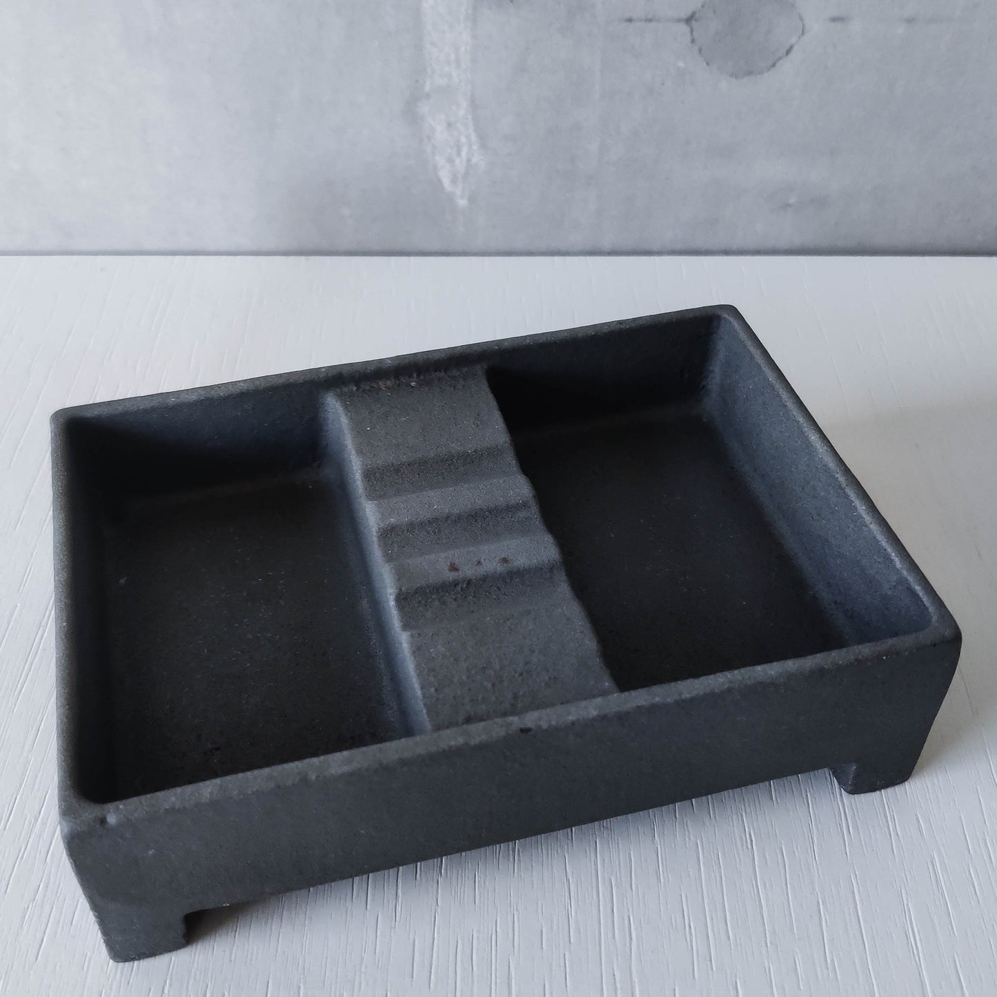 Robert Welch vintage modernist cast iron ashtray warm grey