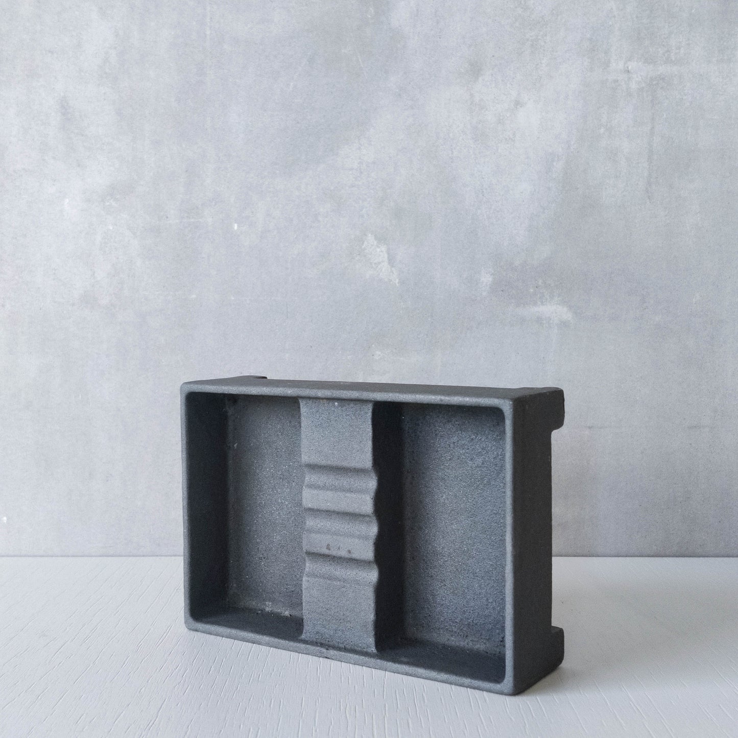 Robert Welch vintage modernist cast iron ashtray warm grey