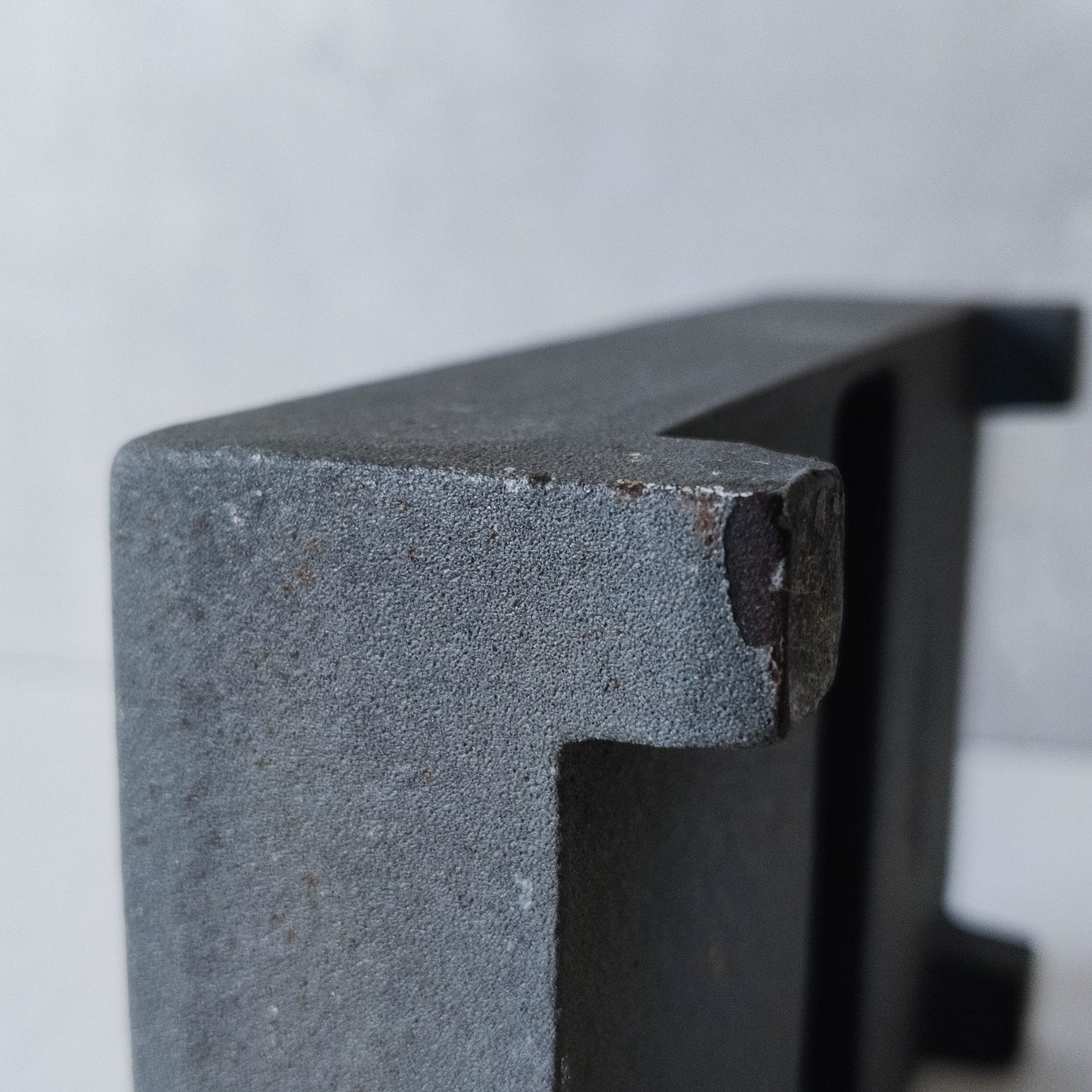 Robert Welch vintage modernist cast iron ashtray warm grey