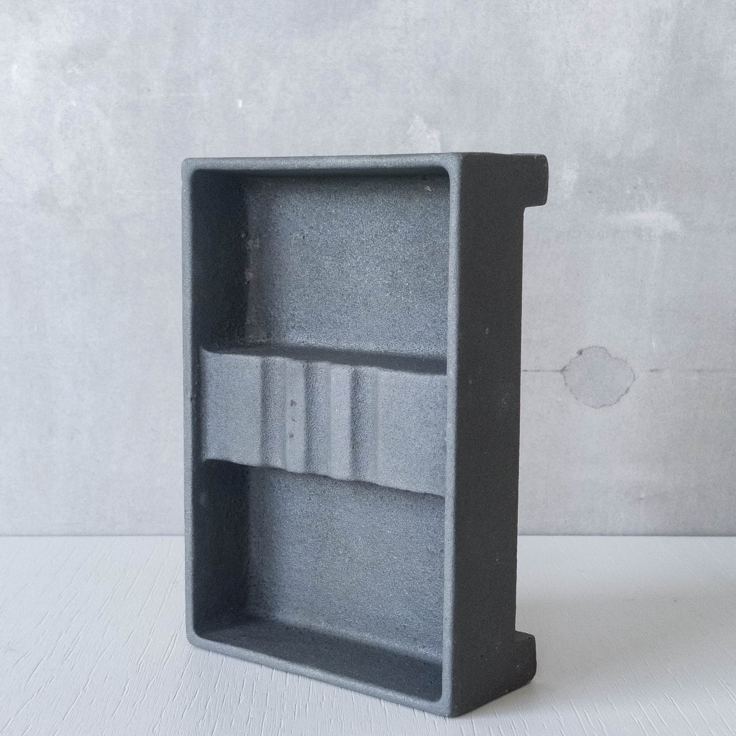 Robert Welch vintage modernist cast iron ashtray warm grey