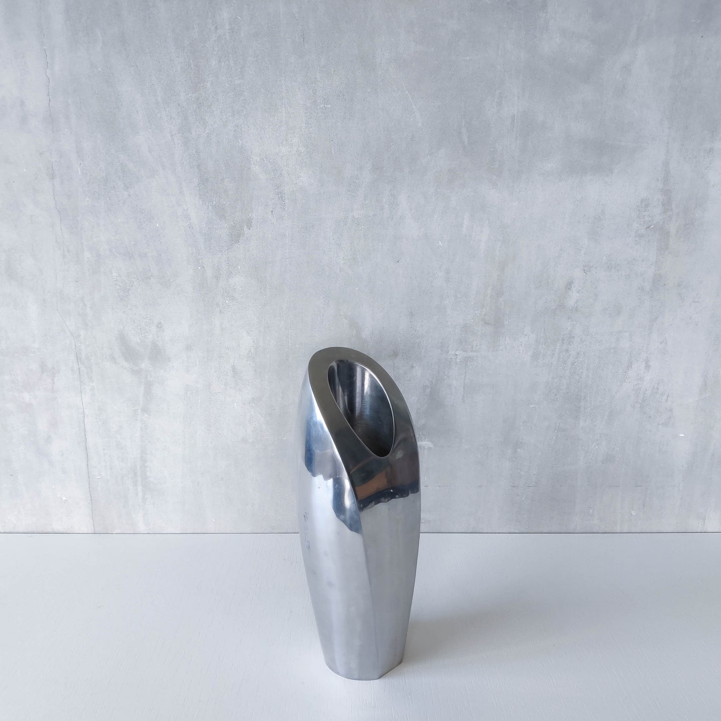 Vintage 1990s Nambe style large sculptural chunky cast aluminium vase