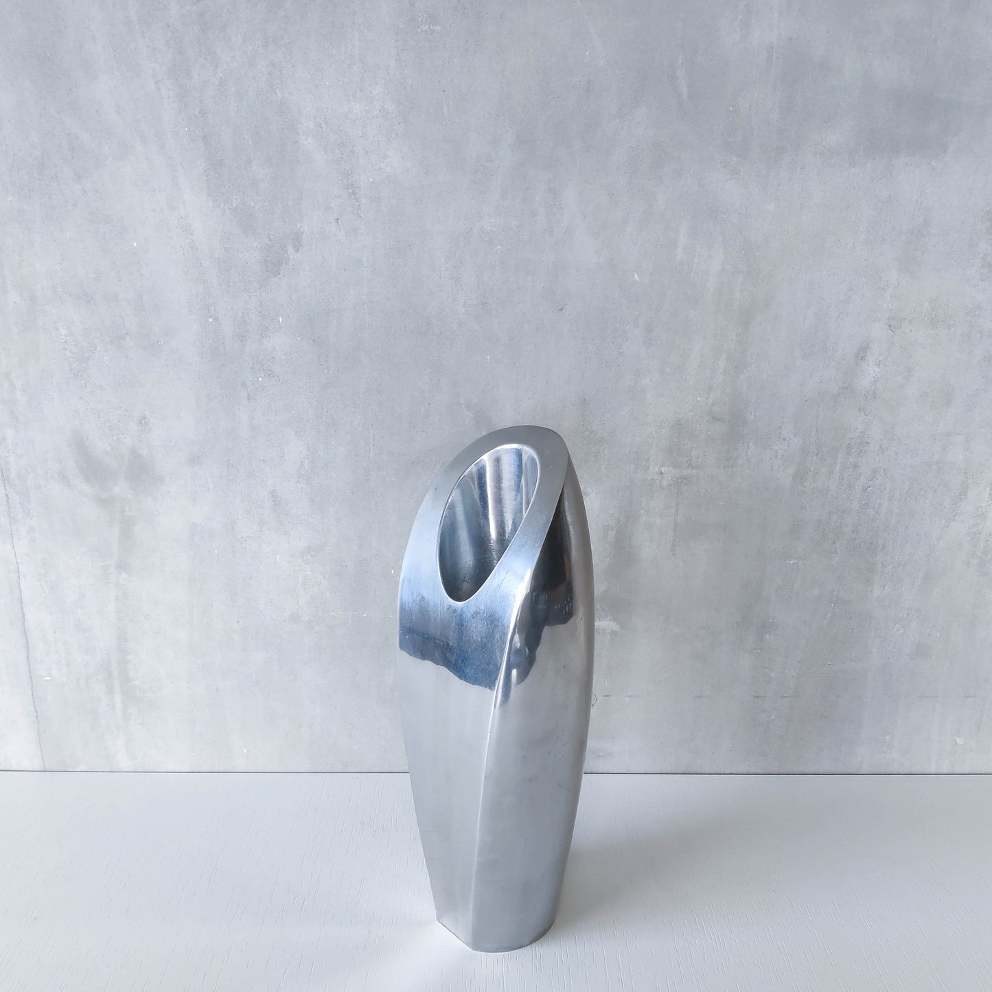 Vintage 1990s Nambe style large sculptural chunky cast aluminium vase