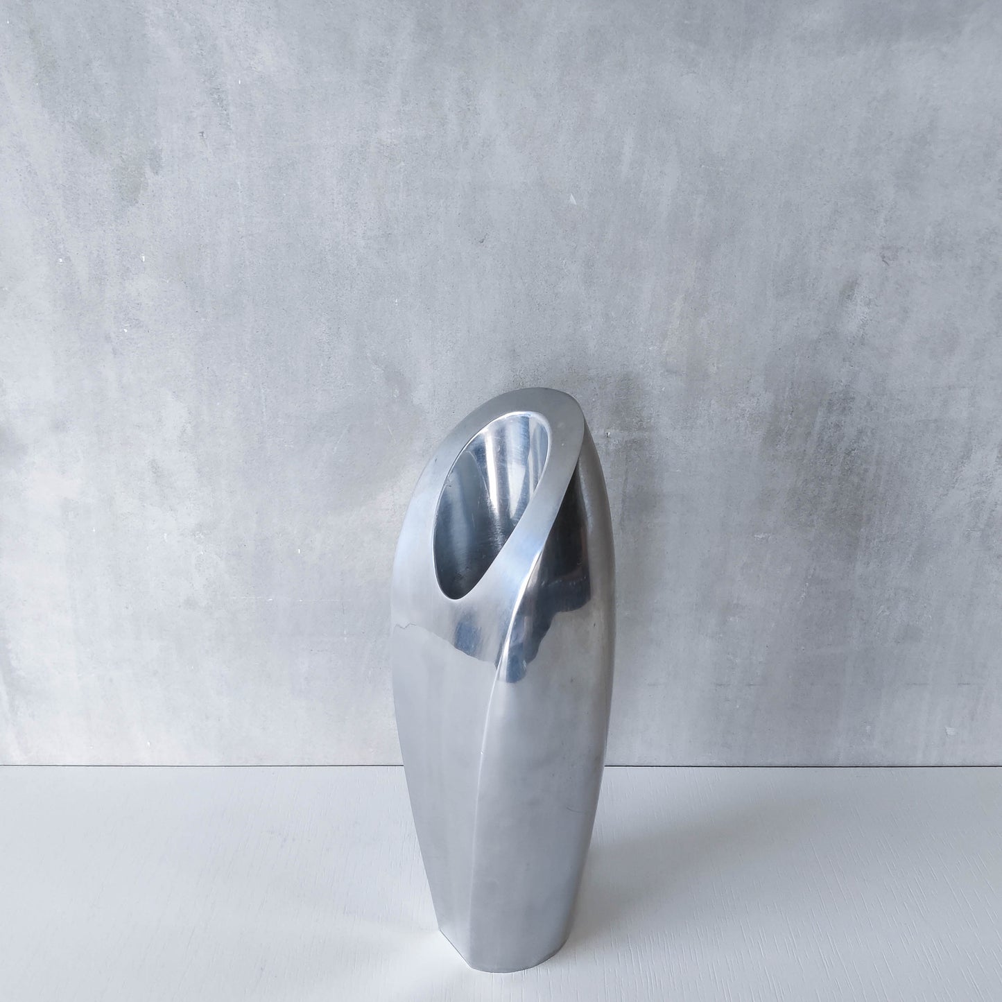 Vintage 1990s Nambe style large sculptural chunky cast aluminium vase