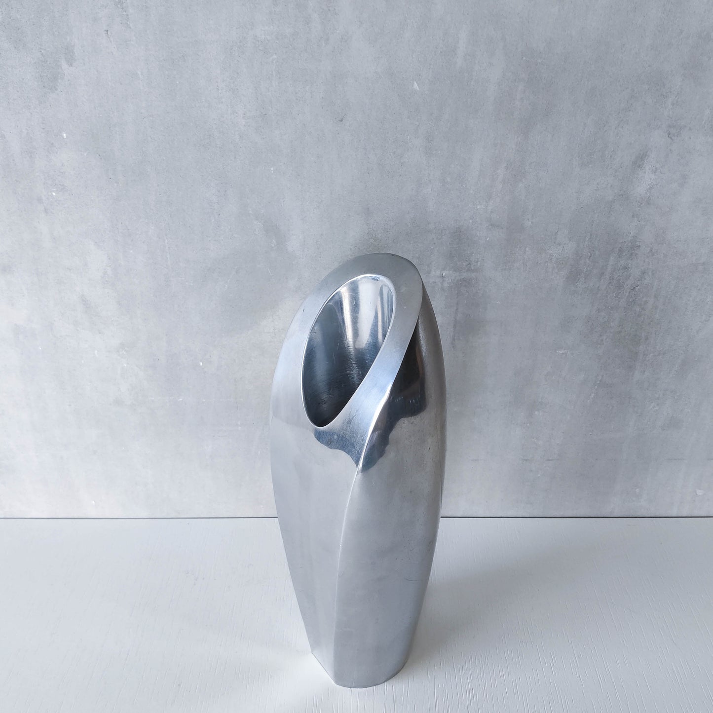 Vintage 1990s Nambe style large sculptural chunky cast aluminium vase