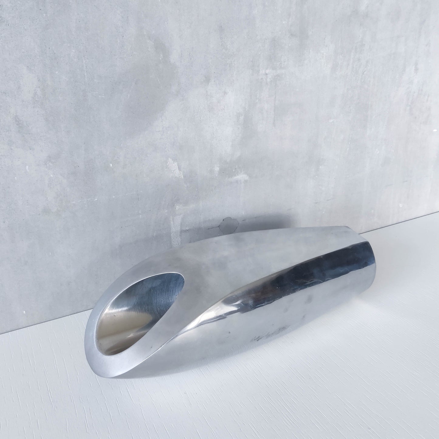 Vintage 1990s Nambe style large sculptural chunky cast aluminium vase