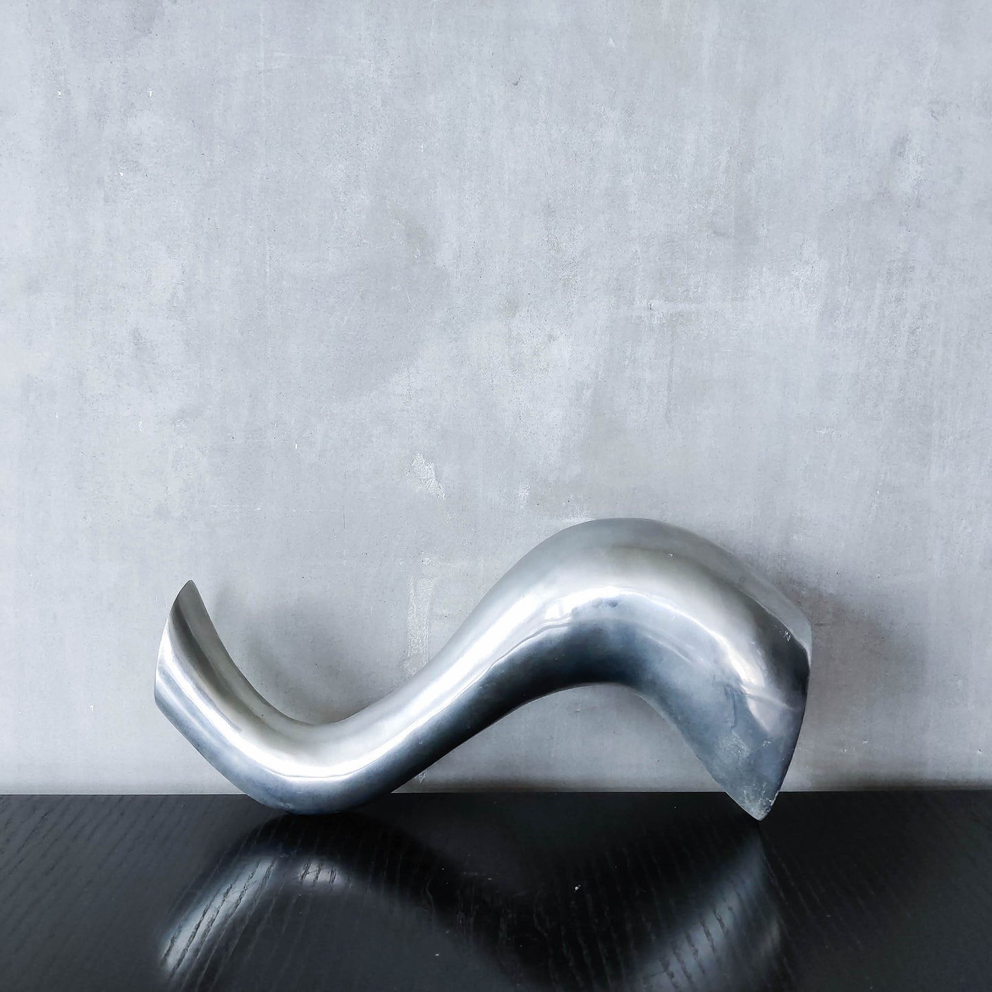 Vintage 1990s hand cast aluminium wavy sculptural S vase