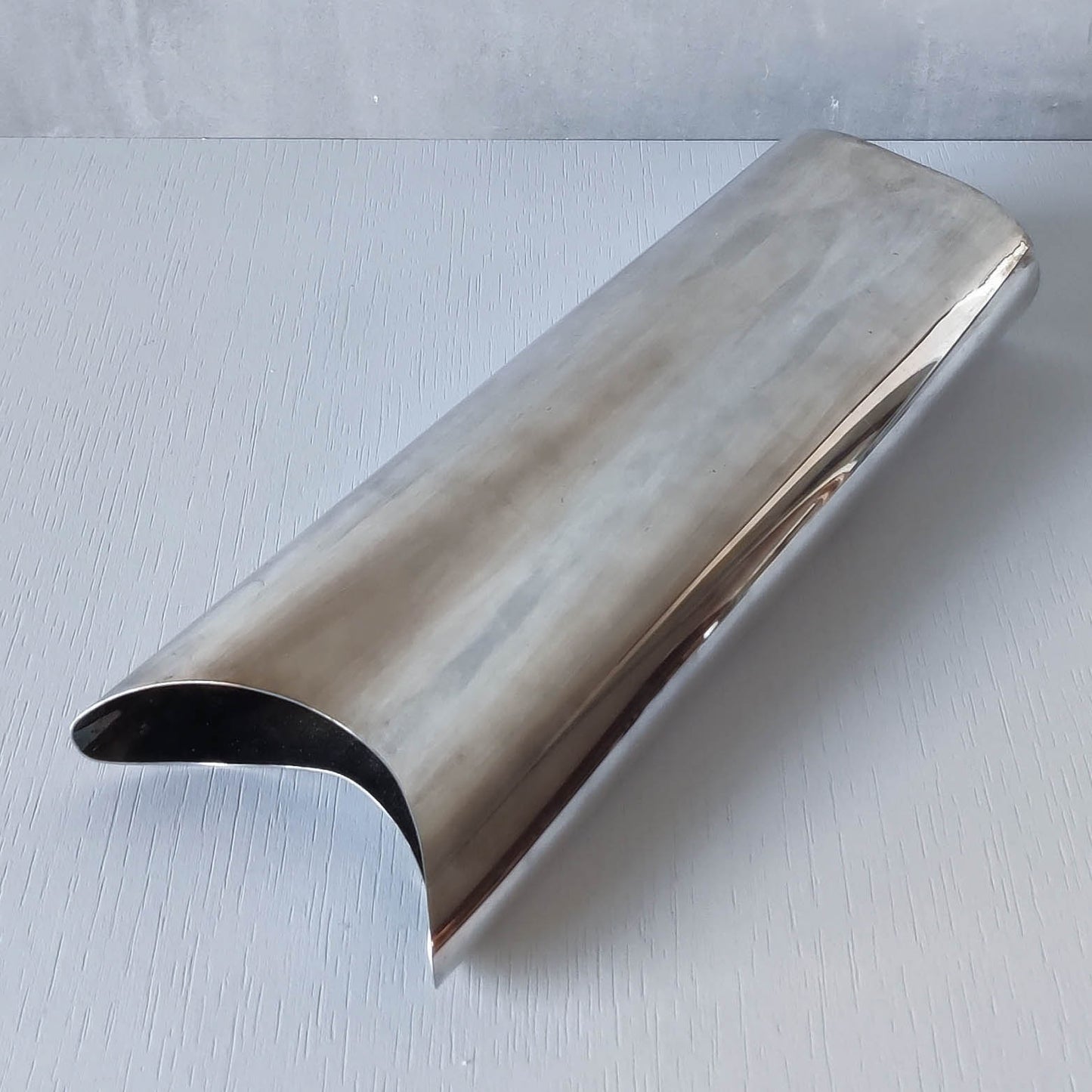1980s Guido Niest Fala Atelier Italian handmade silver plated modernist vase