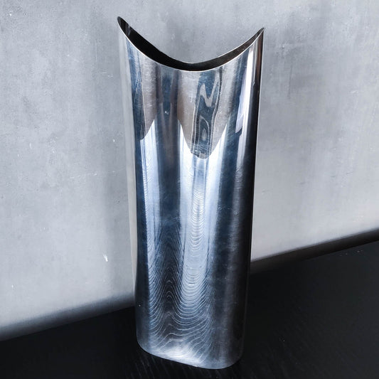 1980s Guido Niest Fala Atelier Italian handmade silver plated modernist vase