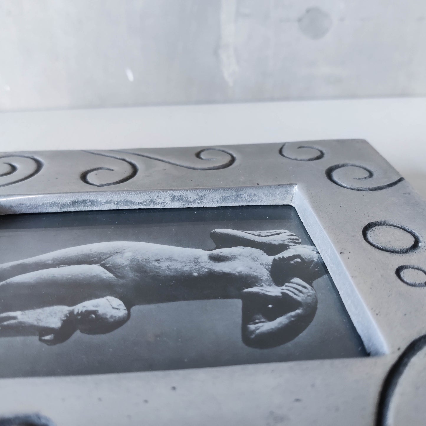 Vintage 1990s cast aluminium chunky photo picture frame with inscribed lines