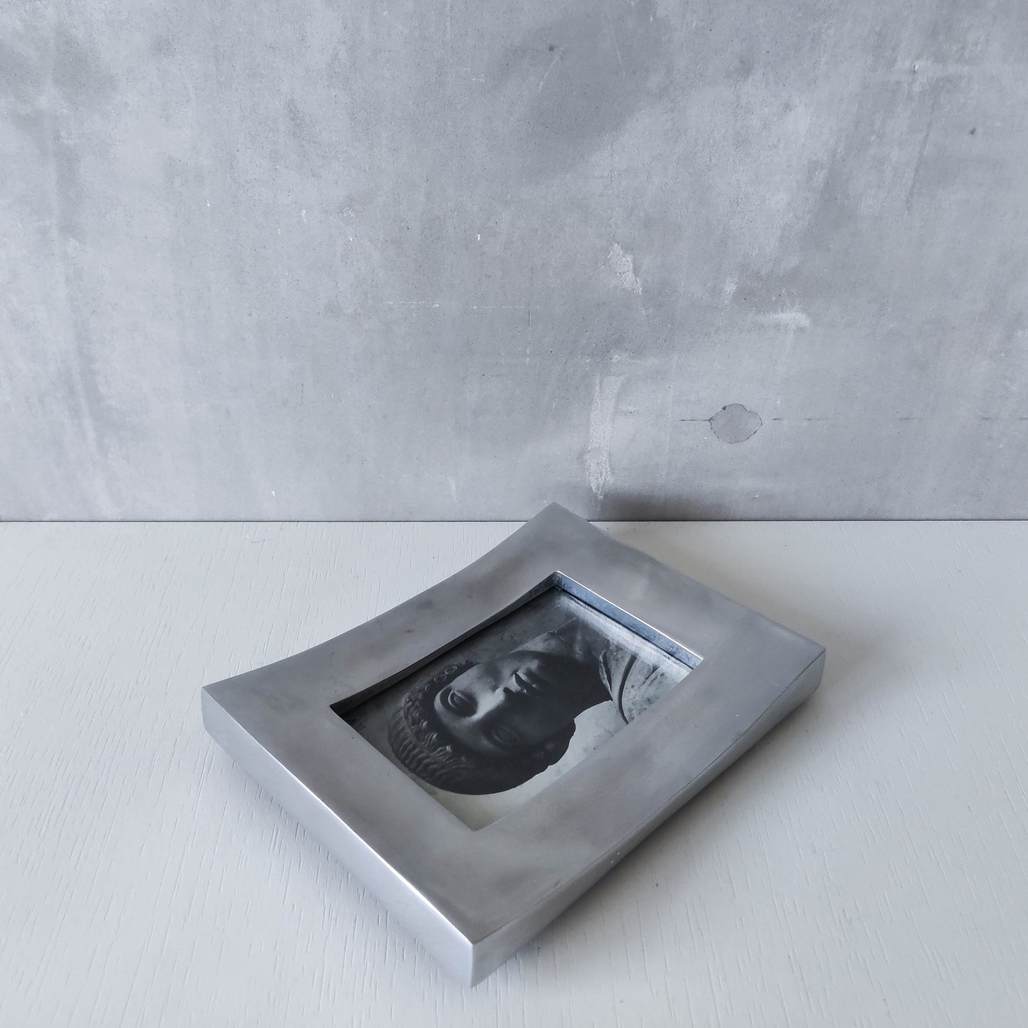 Vintage 00s cast aluminium curved chunky picture photo frame