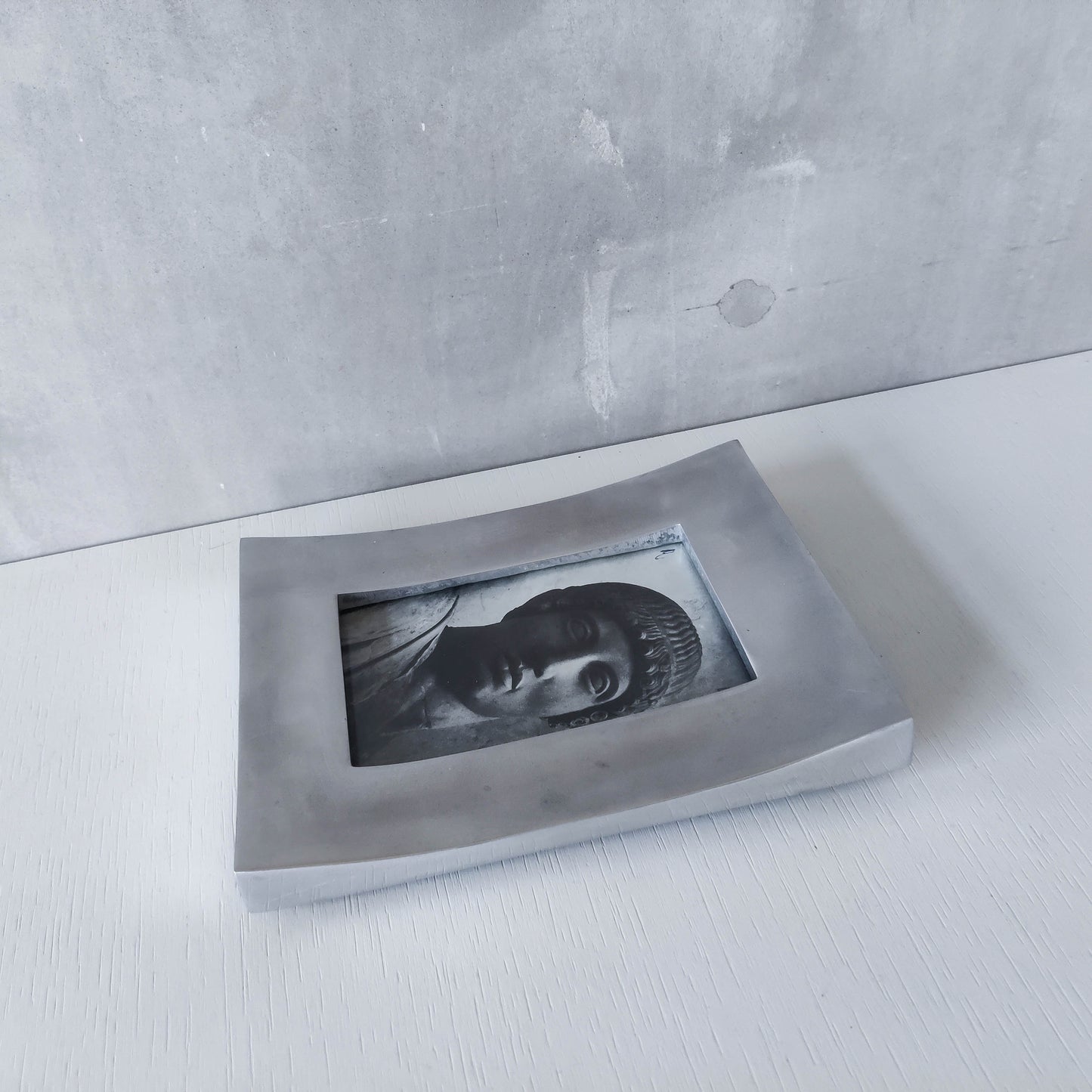 Vintage 00s cast aluminium curved chunky picture photo frame