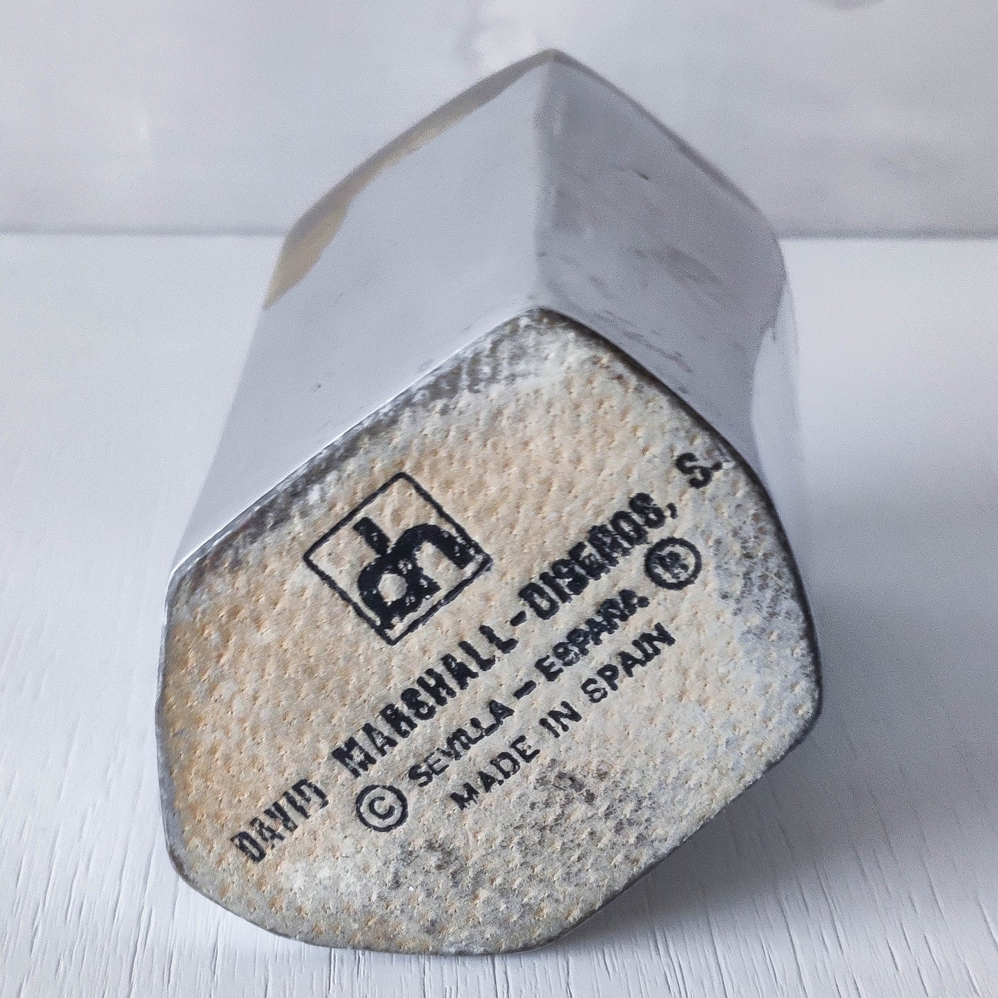 Vintage David Marshall Disenos brutalist hand cast aluminium and brass pen holder desk tidy