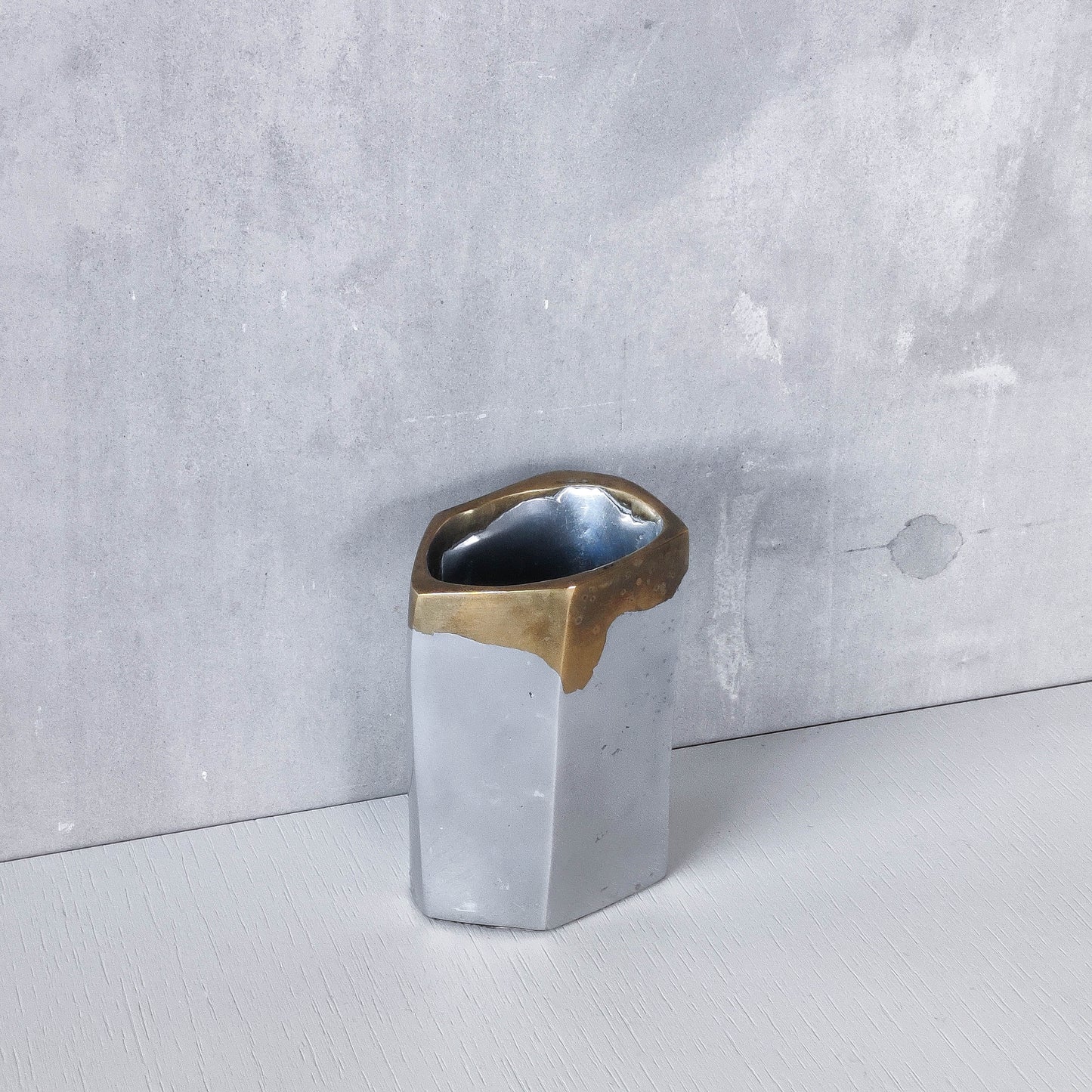 Vintage David Marshall Disenos brutalist hand cast aluminium and brass pen holder desk tidy