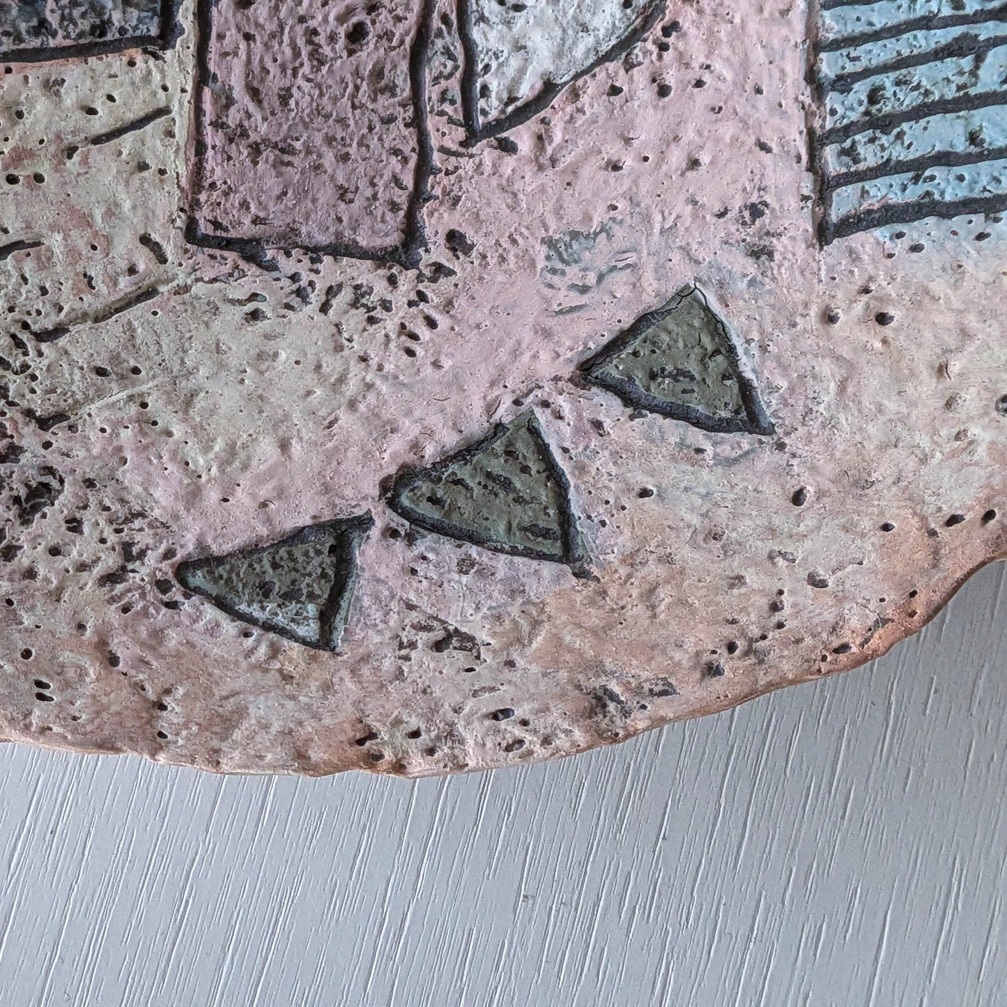 Scottish school 1990s painterly studio pottery decorative plate