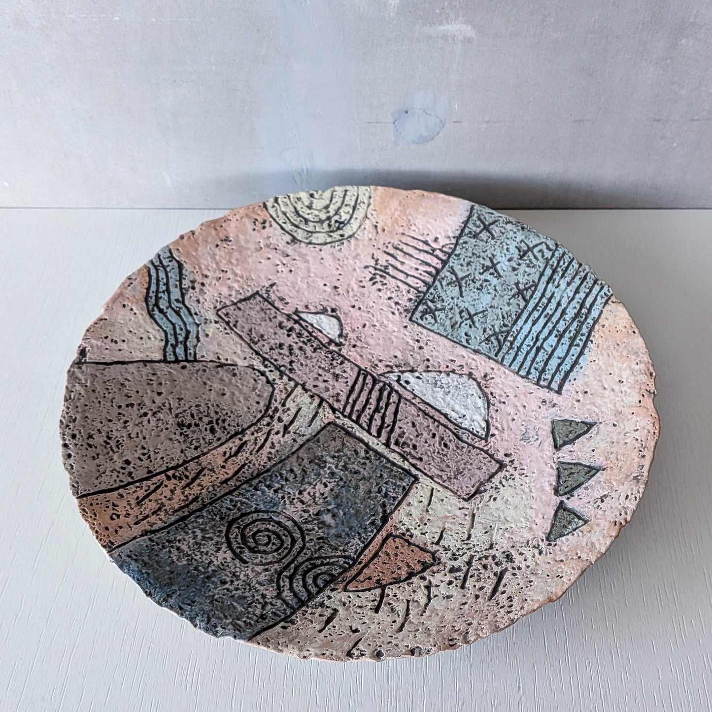 Scottish school 1990s painterly studio pottery decorative plate