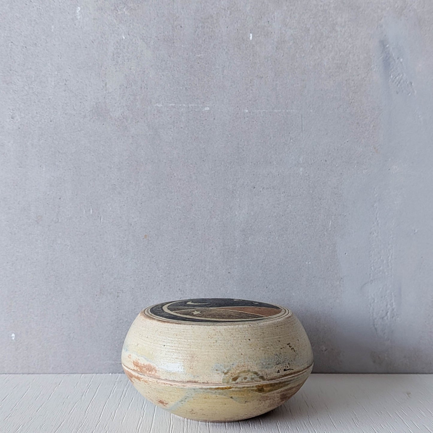 Vintage hand built ceramic studio pottery moon lidded pot Elizabeth Raeburn