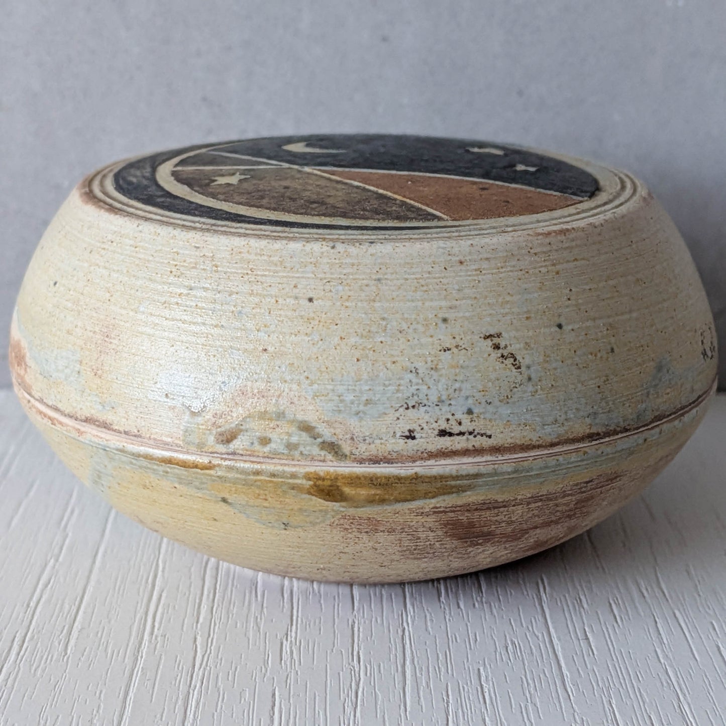 Vintage hand built ceramic studio pottery moon lidded pot Elizabeth Raeburn