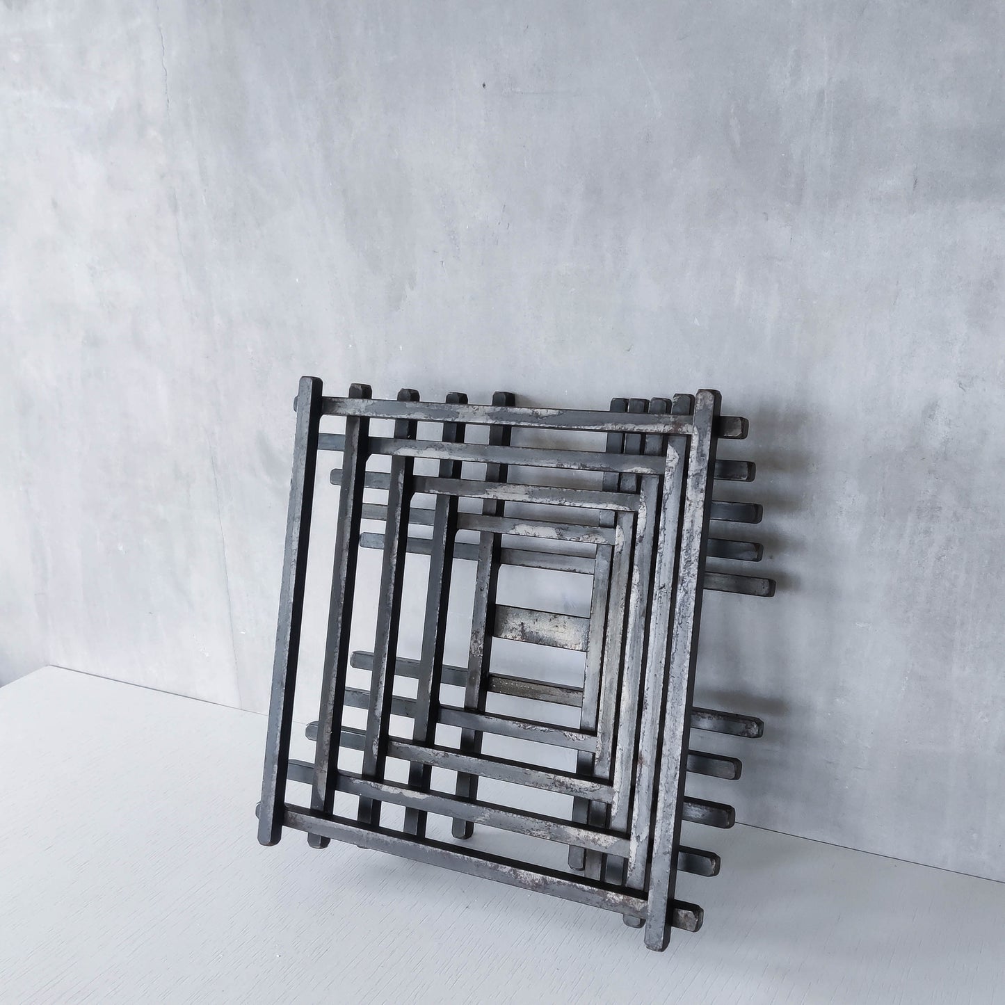 Vintage heavy welded steel rod geometric gridded sculptural fruit bowl centrepiece