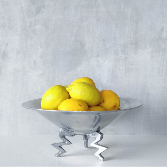 Cast aluminium 1980s zigzag footed post modern style sculptural centrepiece bowl