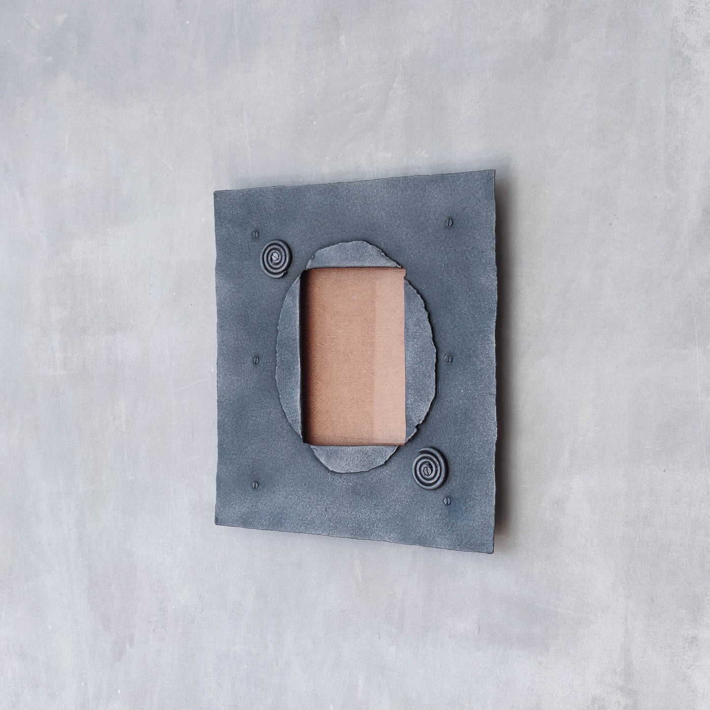 Handmade 00s sculptural metalwork photo picture frame with spiral details