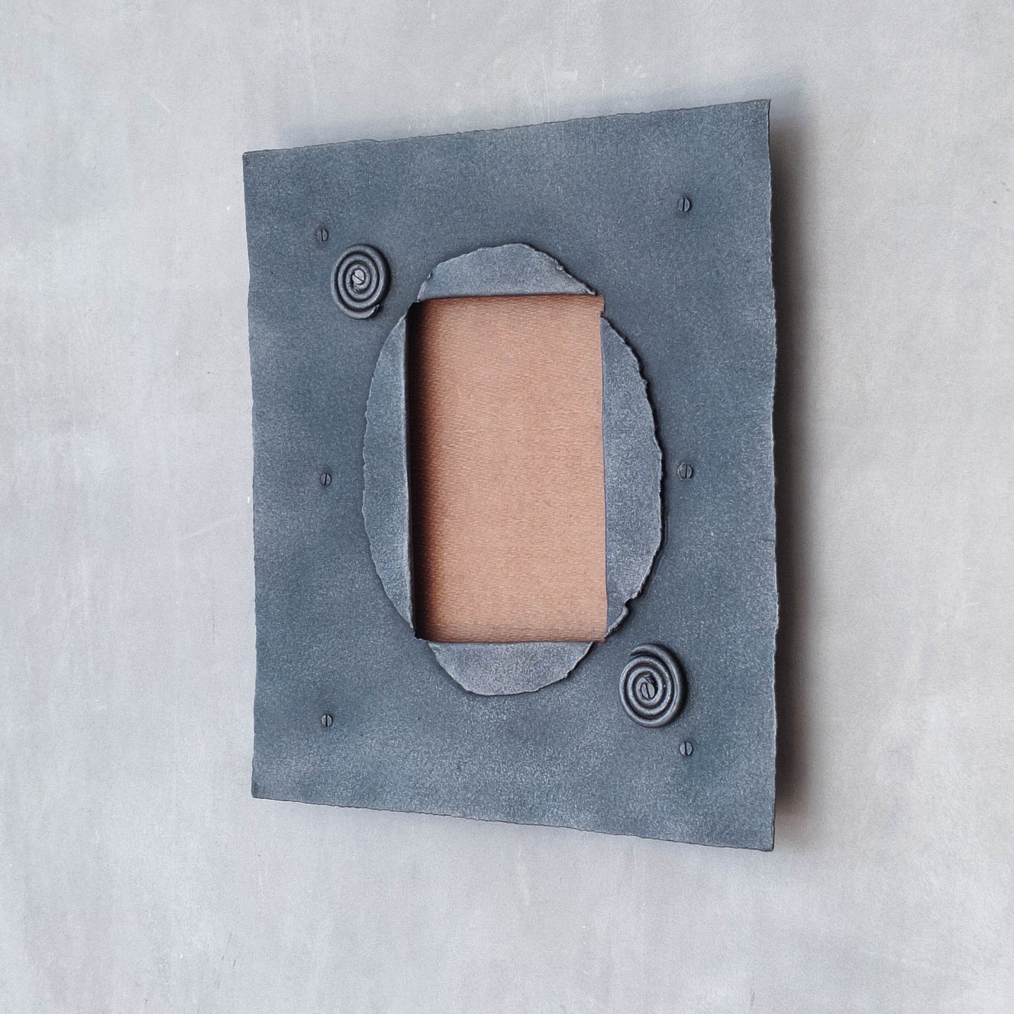 Handmade 00s sculptural metalwork photo picture frame with spiral details