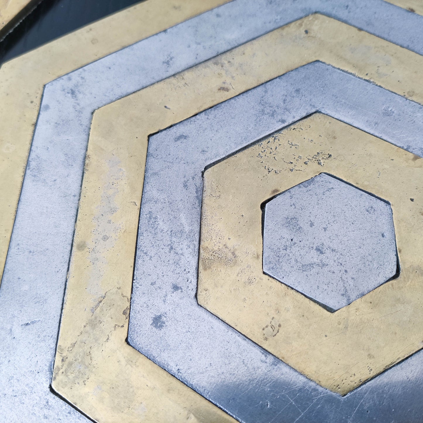 Pair of David Marshall brutalist 1980s large hand cast brass and aluminium large trivets/trays