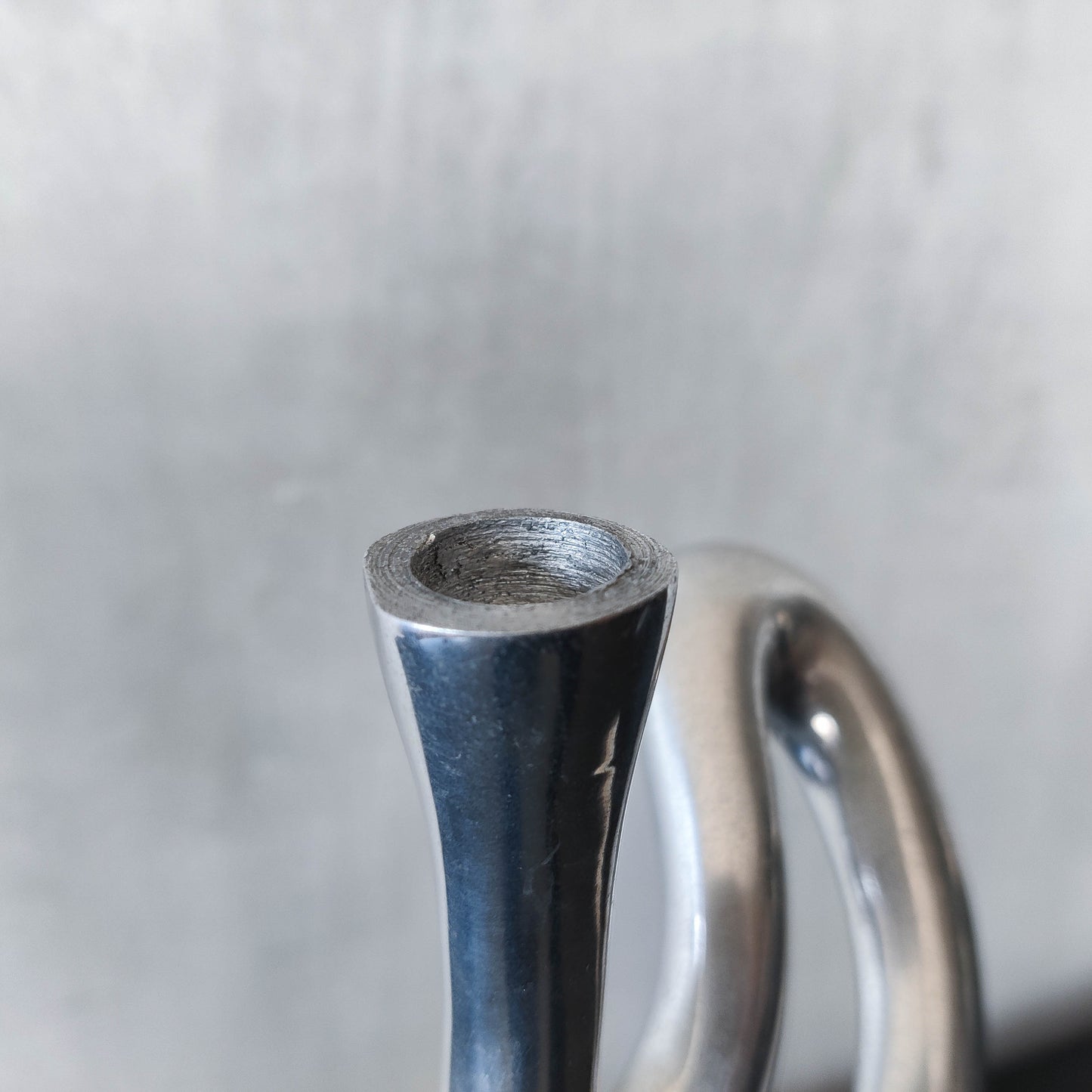 00s cast aluminium sculptural wavy candle holder