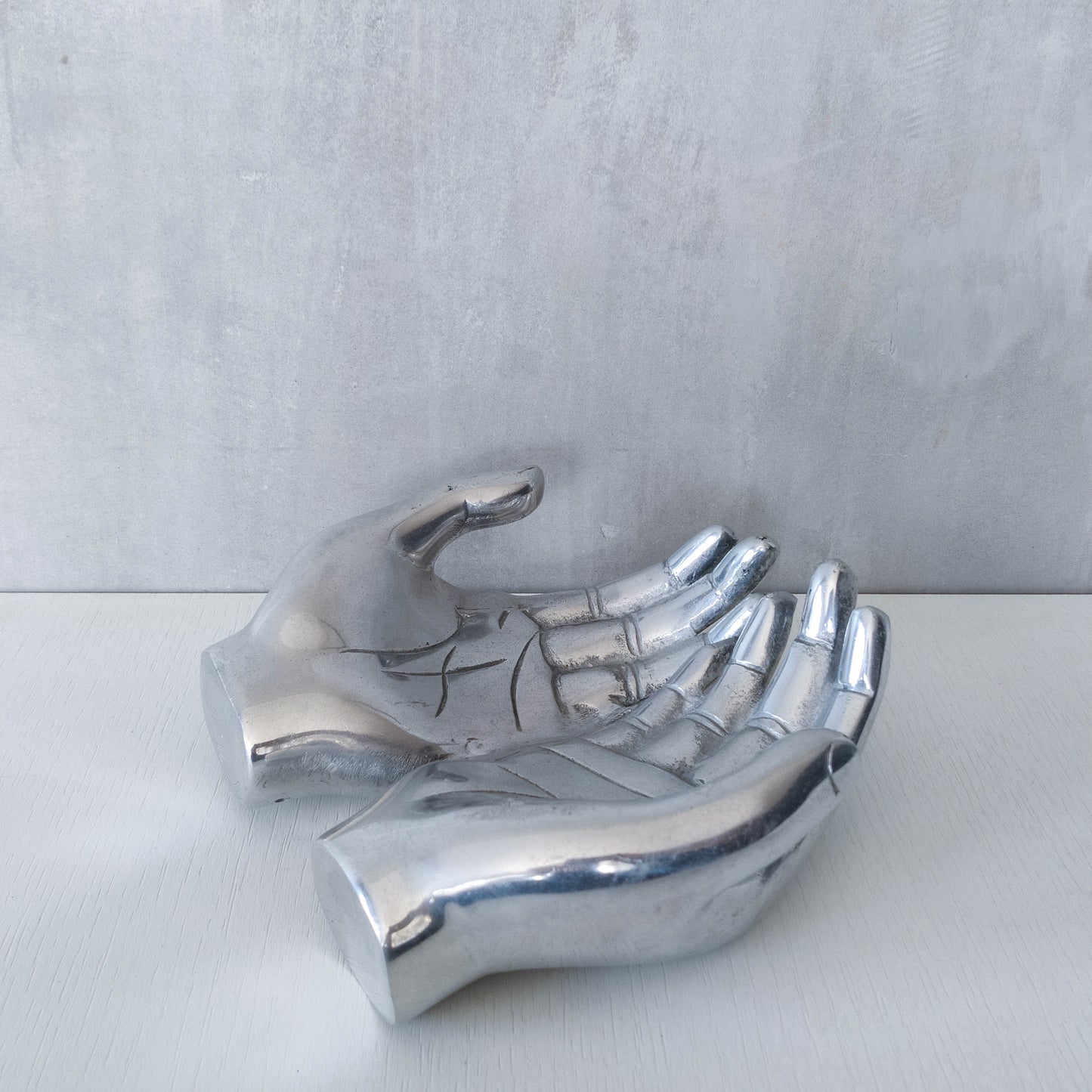 Vintage cast aluminium sculptural open hands catchall dish