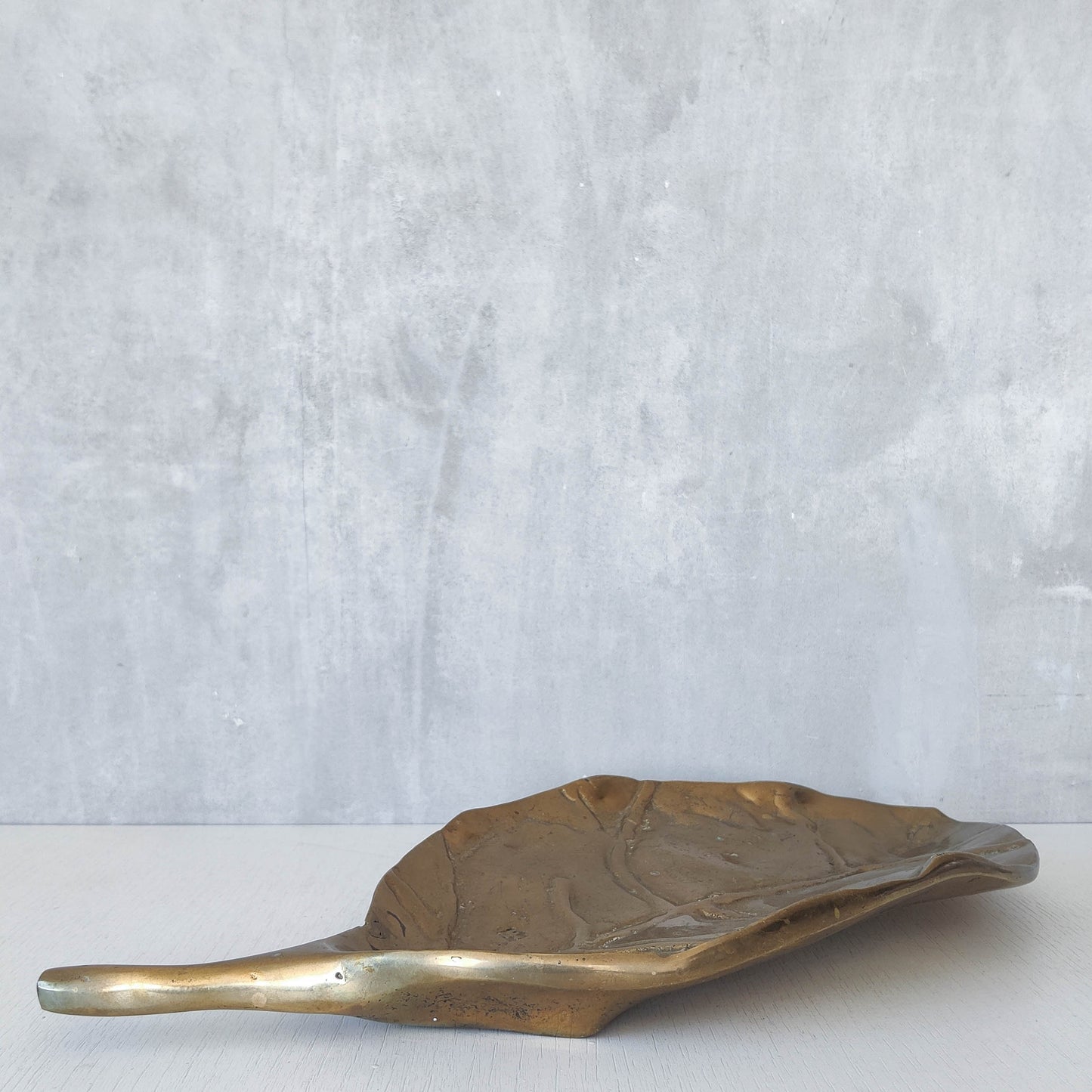 A David Marshall 1980s brutalist sand cast brass large sculptural leaf centrepiece