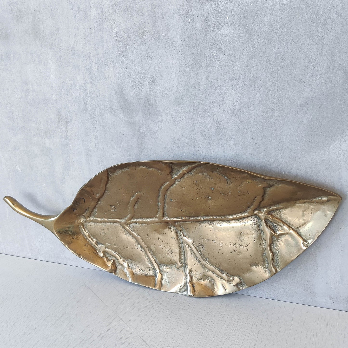A David Marshall 1980s brutalist sand cast brass large sculptural leaf centrepiece