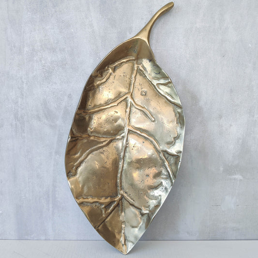 A David Marshall 1980s brutalist sand cast brass large sculptural leaf centrepiece