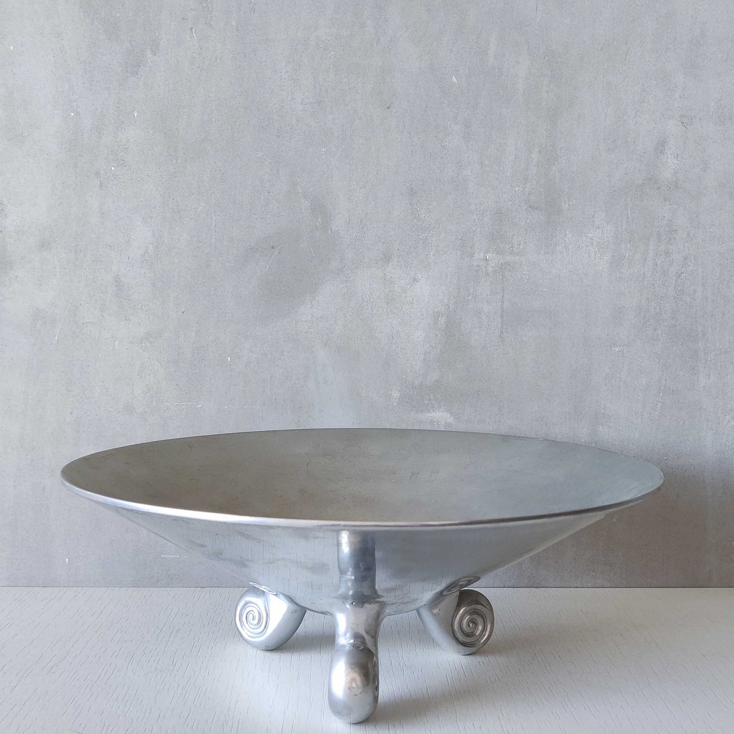 Vintage cast aluminium silver fruit bowl footed centerpiece with spiral feet