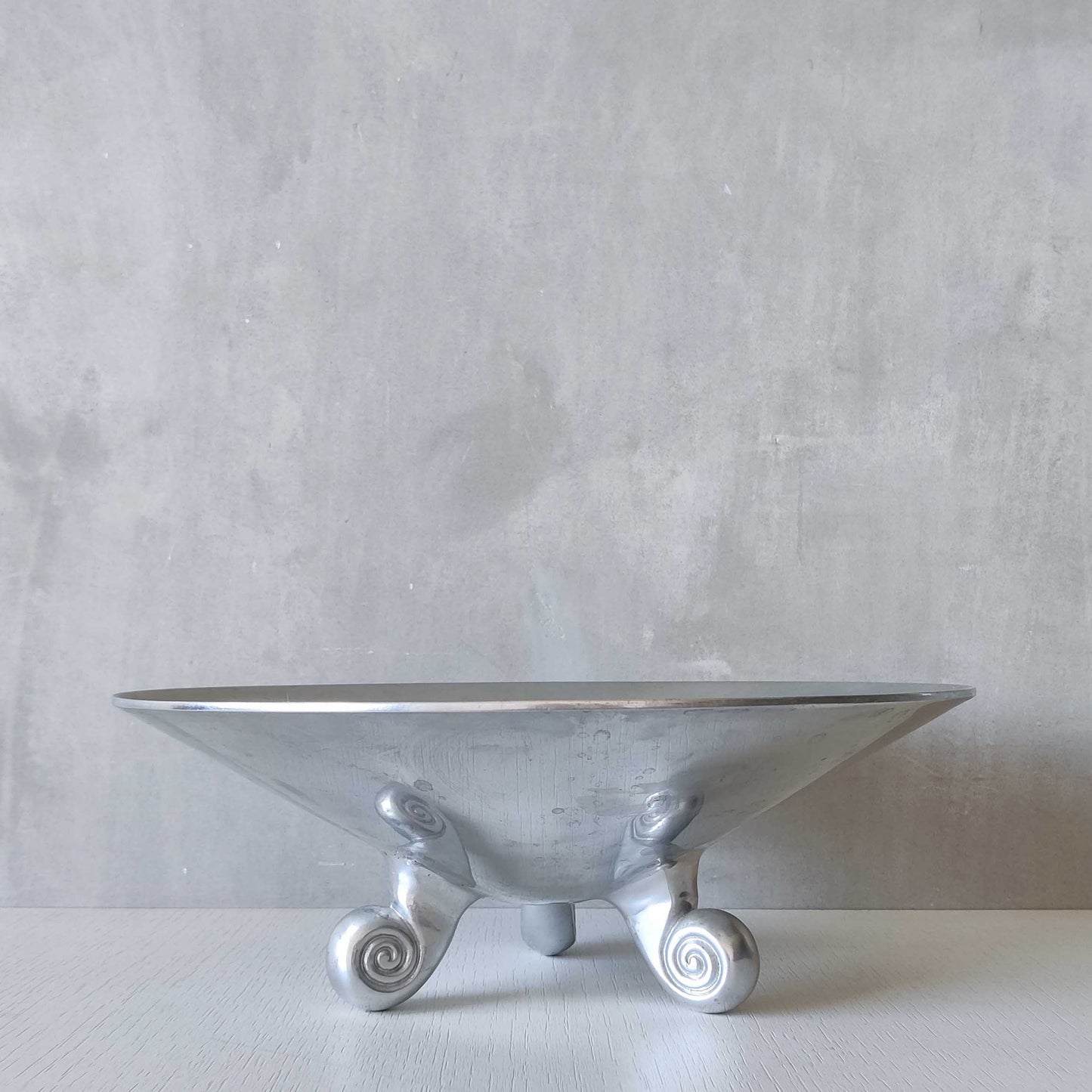 Vintage cast aluminium silver fruit bowl footed centerpiece with spiral feet