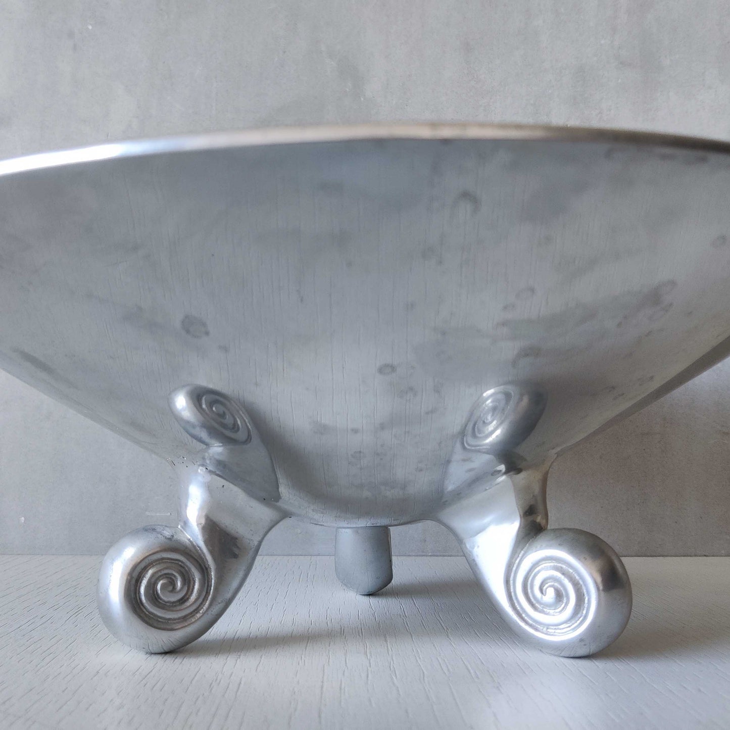 Vintage cast aluminium silver fruit bowl footed centerpiece with spiral feet