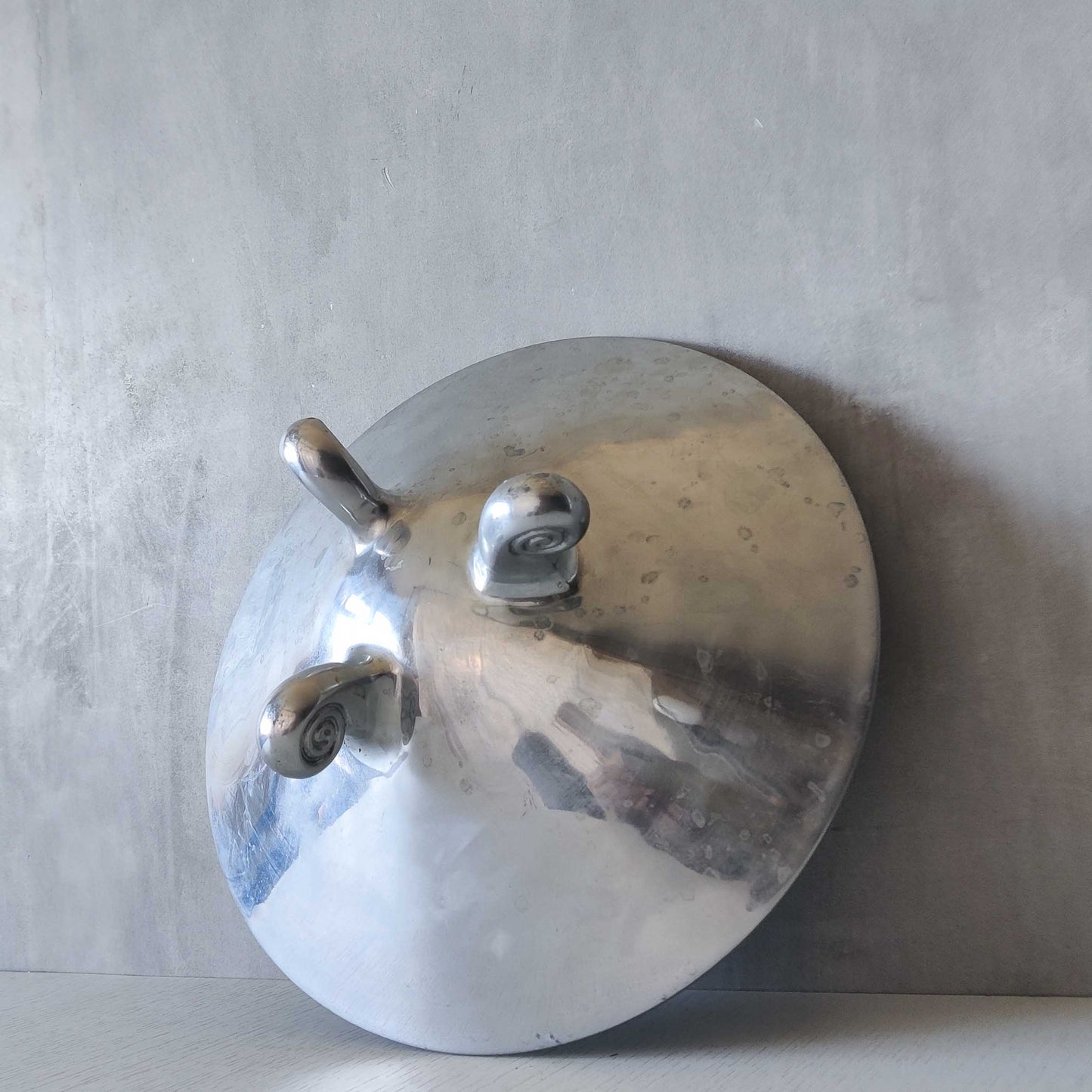 Vintage cast aluminium silver fruit bowl footed centerpiece with spiral feet