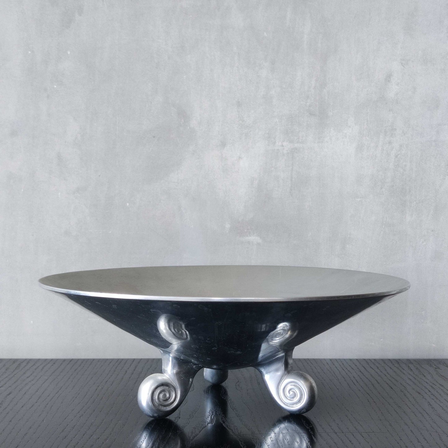 Vintage cast aluminium silver fruit bowl footed centerpiece with spiral feet