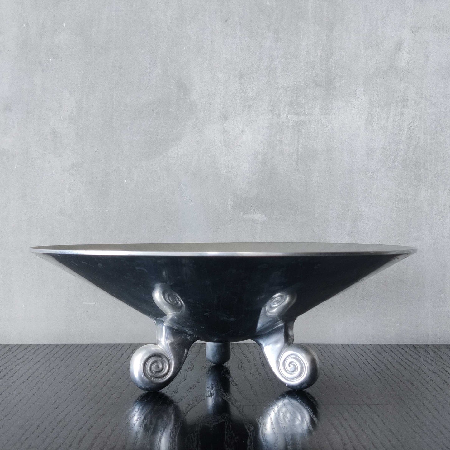 Vintage cast aluminium silver fruit bowl footed centerpiece with spiral feet
