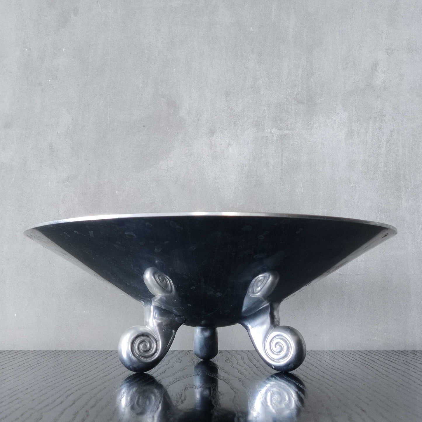 Vintage cast aluminium silver fruit bowl footed centerpiece with spiral feet