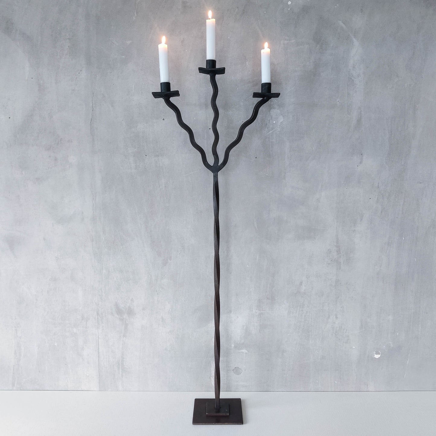 Vintage 1980s large artisan wrought iron metal wavy twisted sculptural candelabra